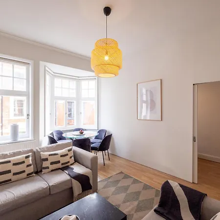 Apartment The Maddox - Serviced London