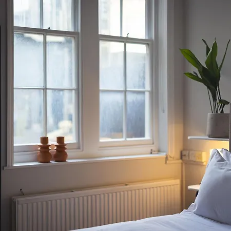 The Maddox - Serviced Apartment London