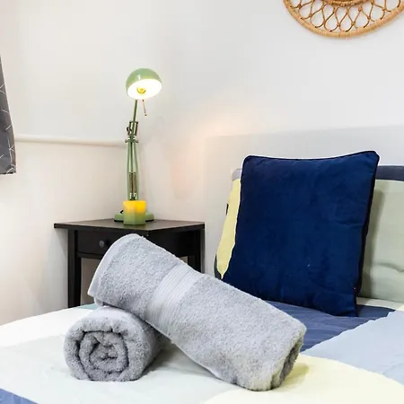 2 Bedroom Charming Family