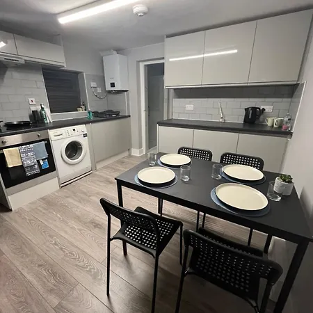Apartment Stunning 2 Bed In Brixton *