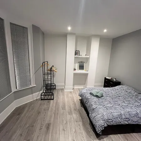Stunning 2 Bed In Brixton * London