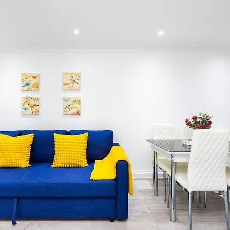 Apartment 3 Bed 3 Bathroom Flat In Kensington B