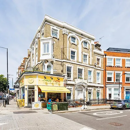 3 Bed 3 Bathroom Flat In Kensington B Apartment *