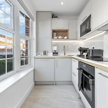 Luxury At Golders - Unico Residences *