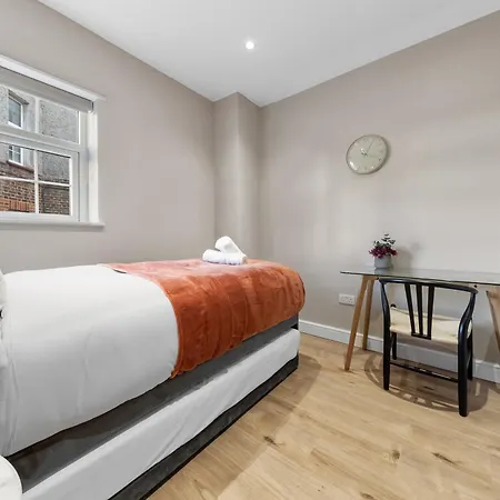 Apartment Luxury At Golders - Unico Residences *