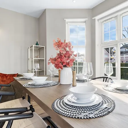Apartment Luxury At Golders - Unico Residences *