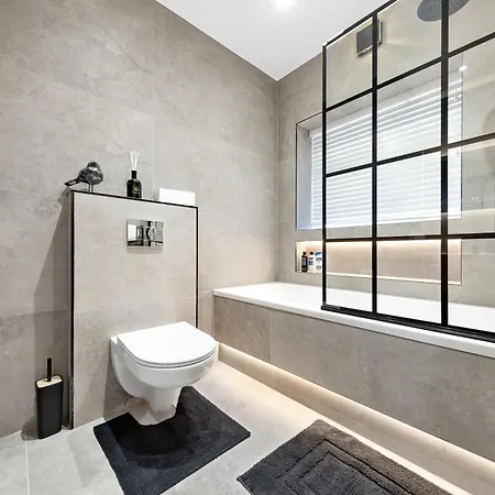 Luxury At Golders - Unico Residences Apartment London