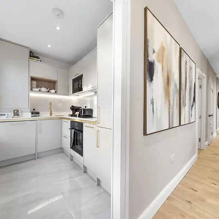 Luxury At Golders - Unico Residences * London