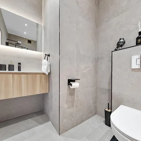 Luxury At Golders - Unico Residences