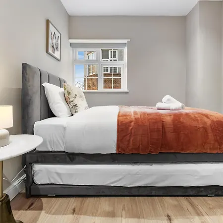 Luxury At Golders - Unico Residences *