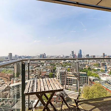 Skyline Serenity In Southwark * Londra