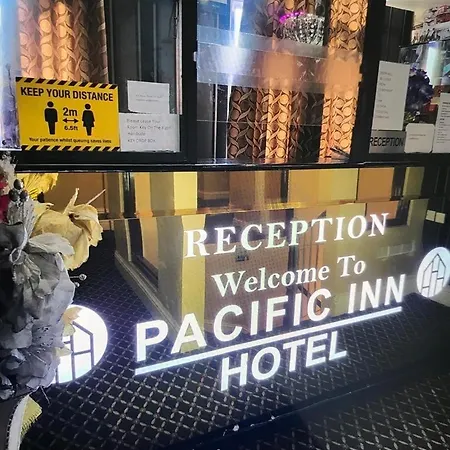 Pacific London Heathrow מלון 2*