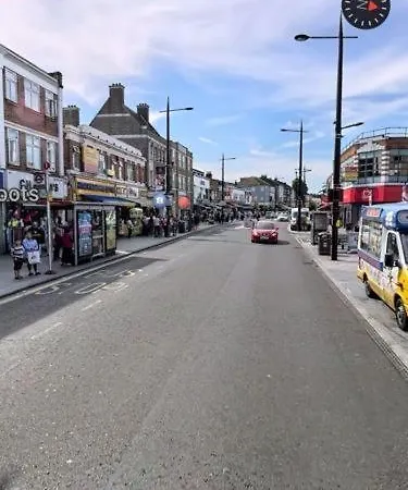 Pacific London Heathrow Szálloda Southall