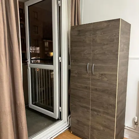 Budget In Homestay London