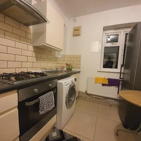 Hoxton E2 Guest house London
