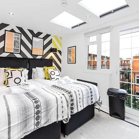 Funky Studio, Comfort Meets Style Apartment *