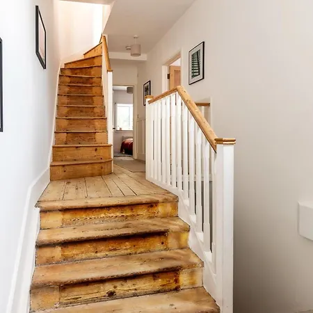 アパート Stylish Chiswick With A Private Terrace