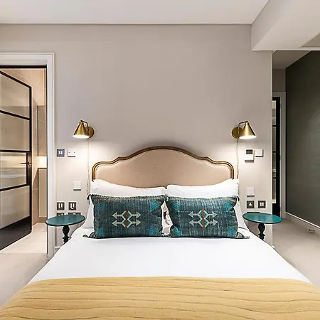 Holiday home Pepys House A Modern Touch Of History London