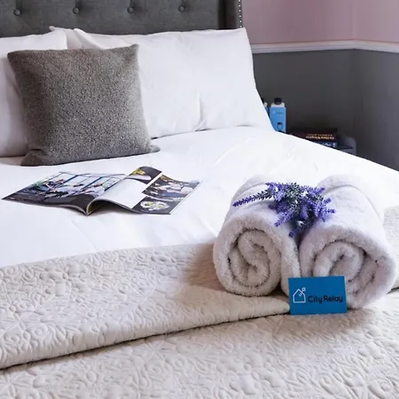 Stylish Hyde Park Gem Apartment *