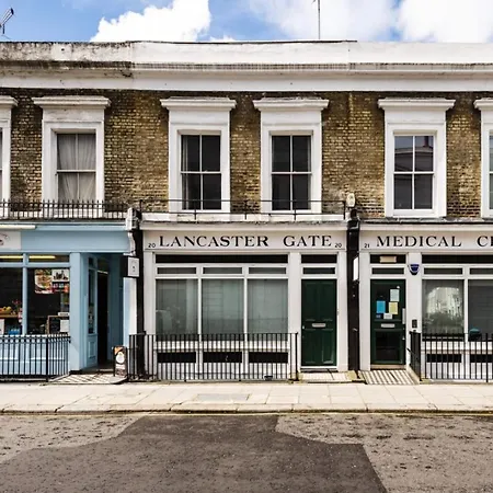 Stylish Hyde Park Gem