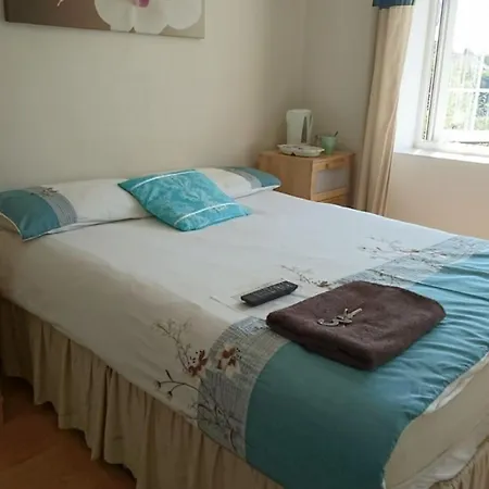 In Guest - En Shower Double With 1 Double Deyr Guest house