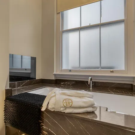 Historic Cubitt 3bd 3ba Gem W Steam Villa London