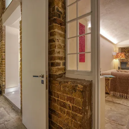 Historic Cubitt 3bd 3ba Gem W Steam Villa