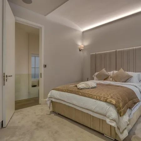 Historic Cubitt 3bd 3ba Gem W Steam Villa London