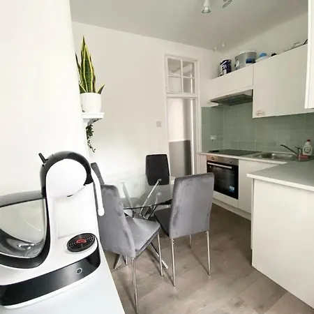 Apartment St Pracras Heaven London