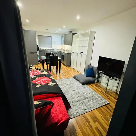 Kings Cross Nest 3 Bedroom *