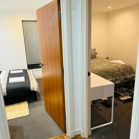 Kings Cross Nest 3 Bedroom *