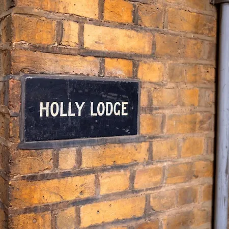 Apartment Holly Lodge Coach House By Interhome Apartment London