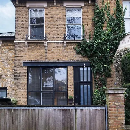 Apartment Holly Lodge Coach House By Interhome Apartment London