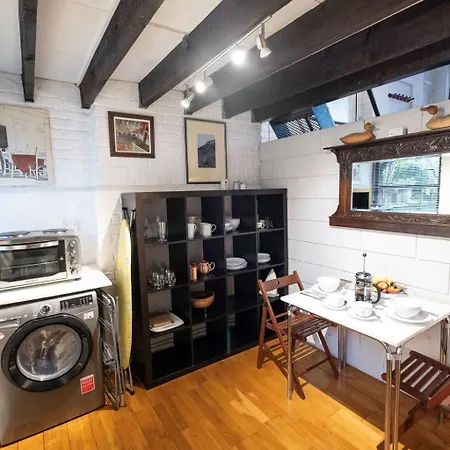 Apartment Apartment Holly Lodge Coach House By Interhome *