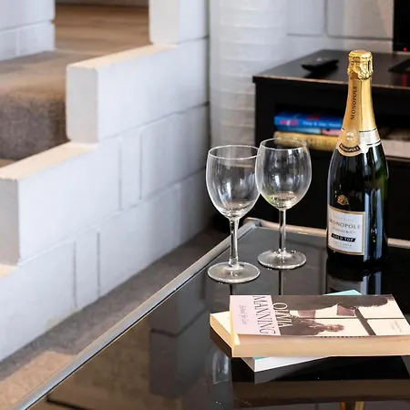 Apartment Holly Lodge Coach House By Interhome * London
