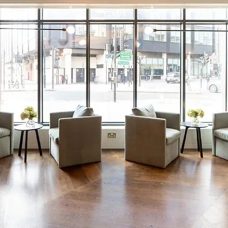 Rockwell East-tower Bridge Hotel