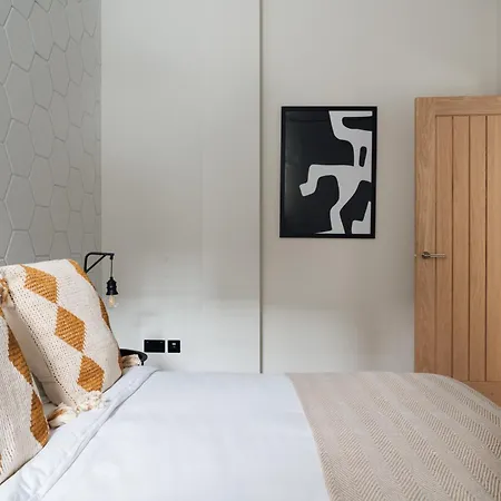 Light & Luxury In Honor Oak Apartment *