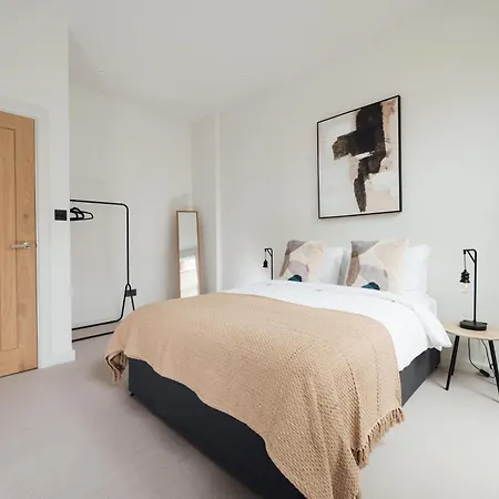 Light & Luxury In Honor Oak Apartment *
