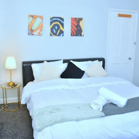 Apartment Tranquil At 3 Bedroom House In Dagenham