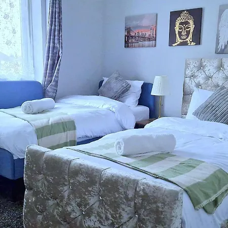 Tranquil At 3 Bedroom House In Apartment
