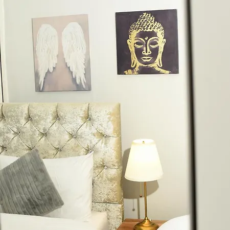 Apartment Tranquil At 3 Bedroom House In *