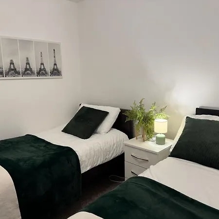 Apartment Beautiful In *