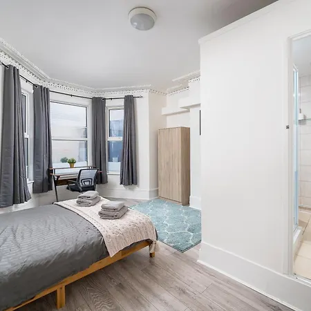 Apartment Cozy & Comfy Woodgreen Station 2br 2mins To Metro 20mins To