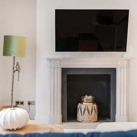 Holiday home New Stylish 3-bed Pimlico House Near Big Ben