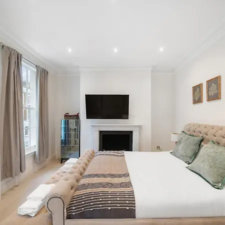New Stylish 3-bed Pimlico House Near Big Ben
