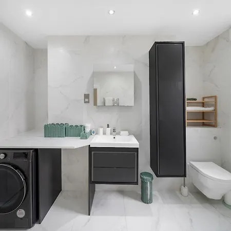 New Stylish 3-bed Pimlico House Near Big Ben