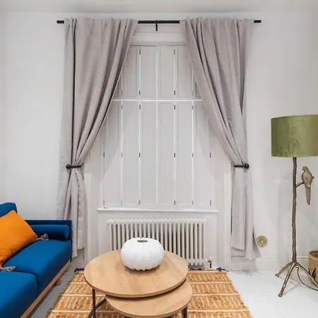 New Stylish 3-bed Pimlico House Near Big Ben Holiday home