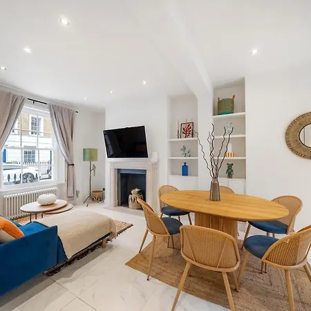 Holiday home New Stylish 3-bed Pimlico House Near Big Ben *