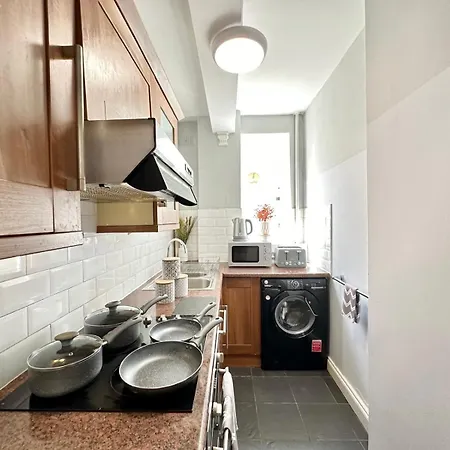 Apartment Luxury One Bedroom In Baker Street London