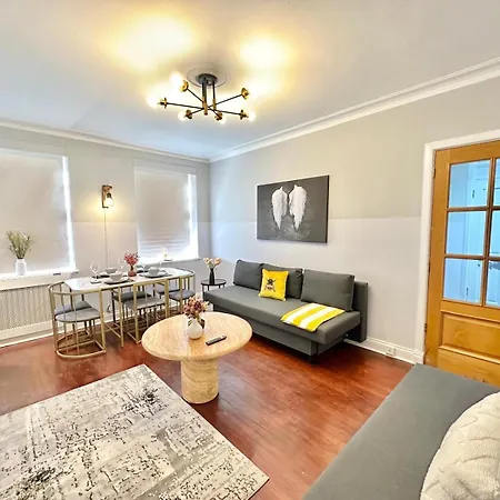 Luxury One Bedroom In Baker Street Apartment *